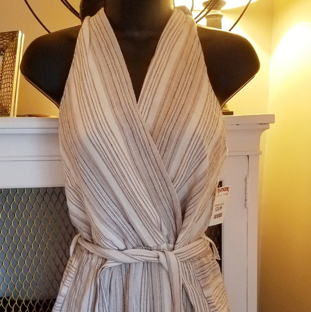 NWT* Linen romper!